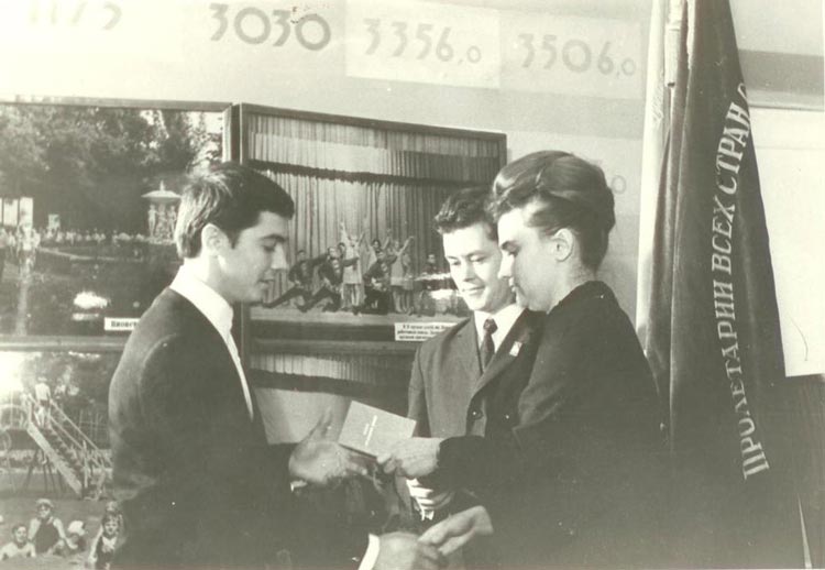 Торжественные проводы в армию. (1970 г.) Торжественные проводы в армию. (1970 г.)