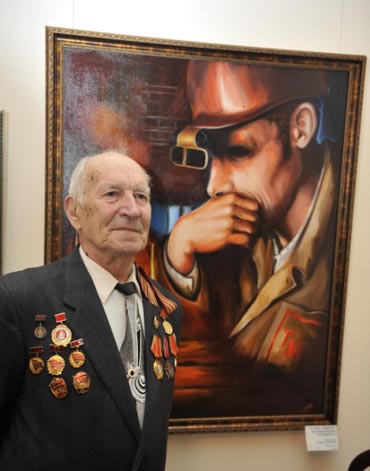А.Е.Науменко - кавалер высших наград Родины А.Е.Науменко - кавалер высших наград Родины